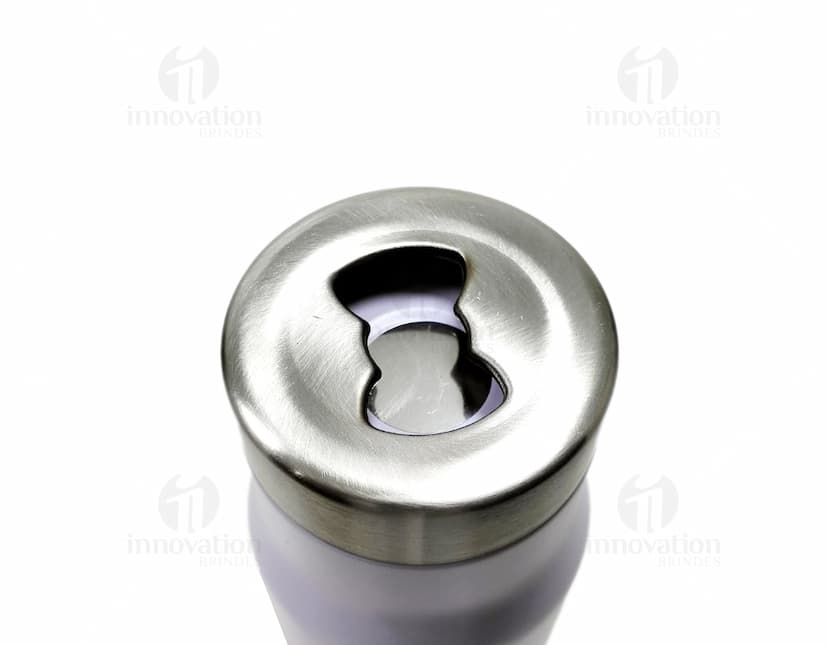 Copo térmico em inox de 380ml. de capacidade.