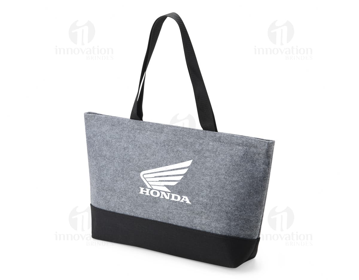 Bolsa térmica 13 litros nas cores azul e cinza, com alça ajustável e fecho em zíper.