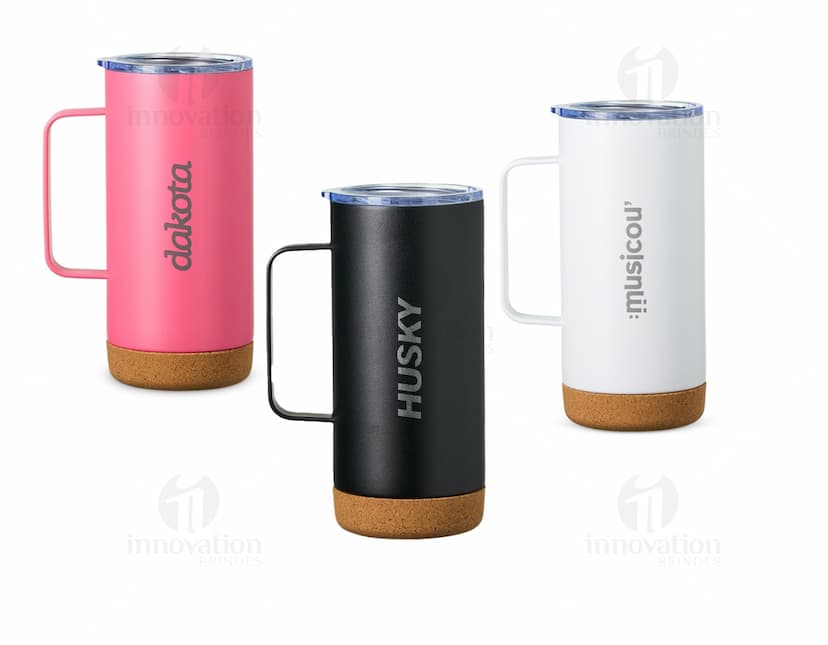 Caneca térmica de 500ml com revestimento de cortiça.
