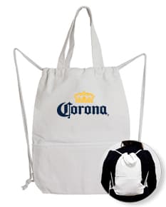 Mochila Saco Lona preta feminina, com alças de couro e zíper. Design elegante e casual, ideal para carregar objetos pessoais.