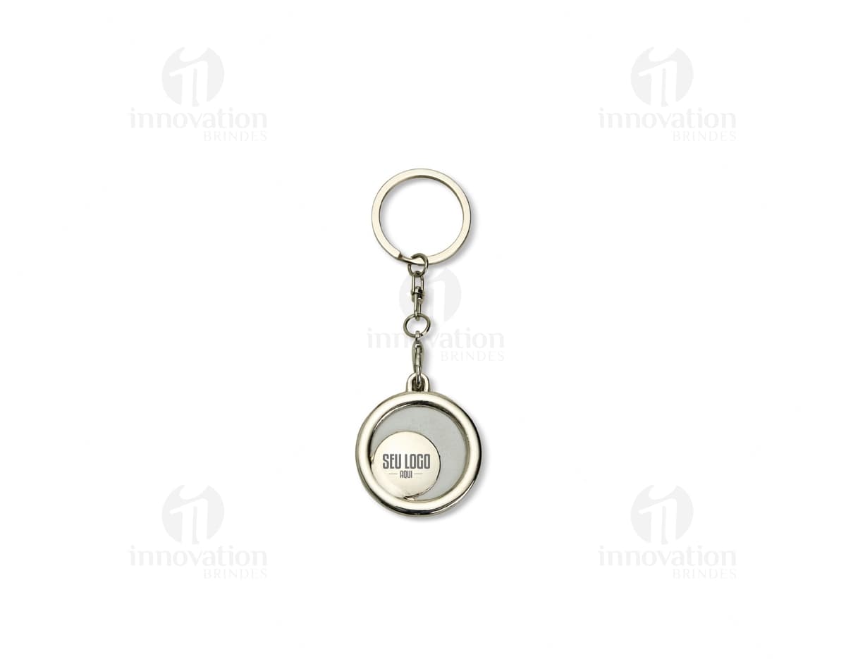 Chaveiro em aço inoxidável com corrente, adaptador e argola. O design elegante e durável é perfeito para manter as chaves seguras e organizadas. Ideal para uso diário ou como um presente único e prático.