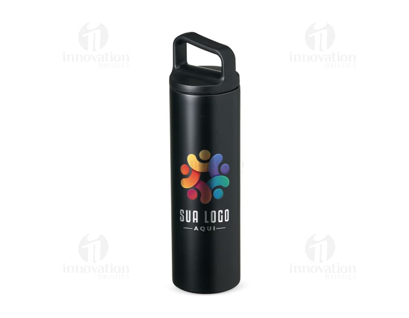 Garrafa térmica 600ml em metal prateado e design clean. Objeto de tecnologia que mantém líquidos quentes ou gelados por horas.