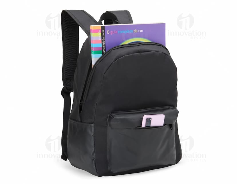 Mochila Nylon 33 Litros preta, resistente e moderna, ideal para viagens e transporte de equipamentos. Com alças de couro, zíper, bolsos e alças ajustáveis. Perfeita para quem busca praticidade e estilo em suas atividades do dia a dia.