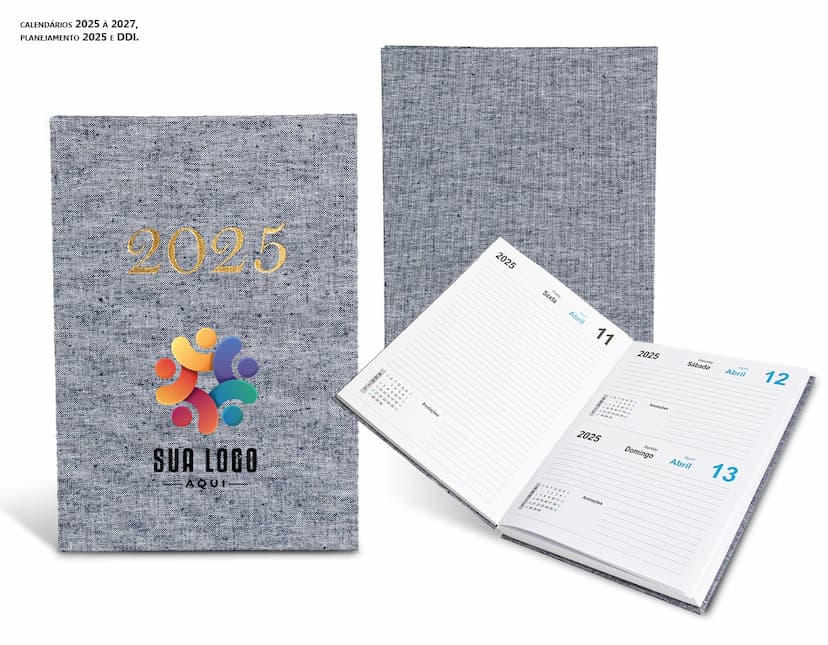 Agenda Diária 2025 Linho com textura de papel vintage e envelope grunge. Detalhe do material retro com design antigo e desgastado, padrão de cobertura. Detalhe em close-up do símbolo de um símbolo de banco em preto e branco.