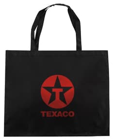 Sacola de Poliéster preta com detalhes cromados, fecho de zíper, alça de transporte e bolsos frontais. Ideal para compras seguras e práticas.