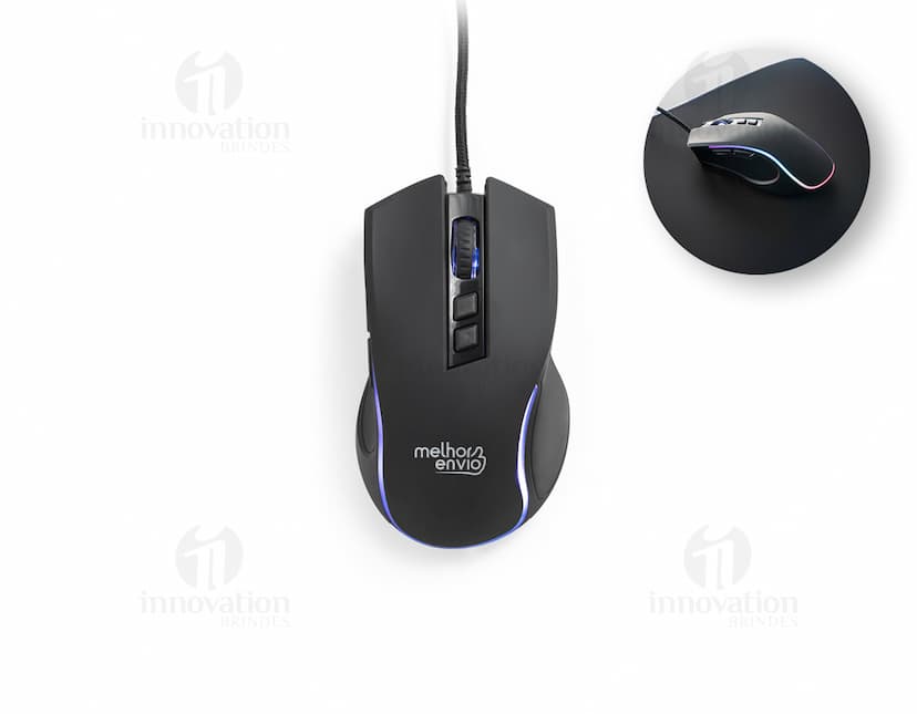 Mouse para jogos em cor preta e prata, com tecnologia óptica, botões de clique e rolagem, cabos de conexão, design moderno e sem fio. Ideal para uso em jogos de computador e equipamentos eletrônicos.