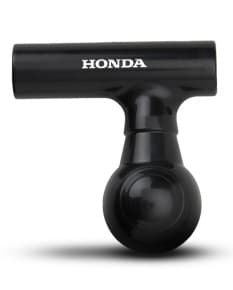 Massageador portátil de cor rosa, com design compacto e botões de controle na parte frontal.