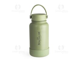 Garrafa térmica de 700ml em aço inoxidável com tampa rosqueável e alça dobrável.