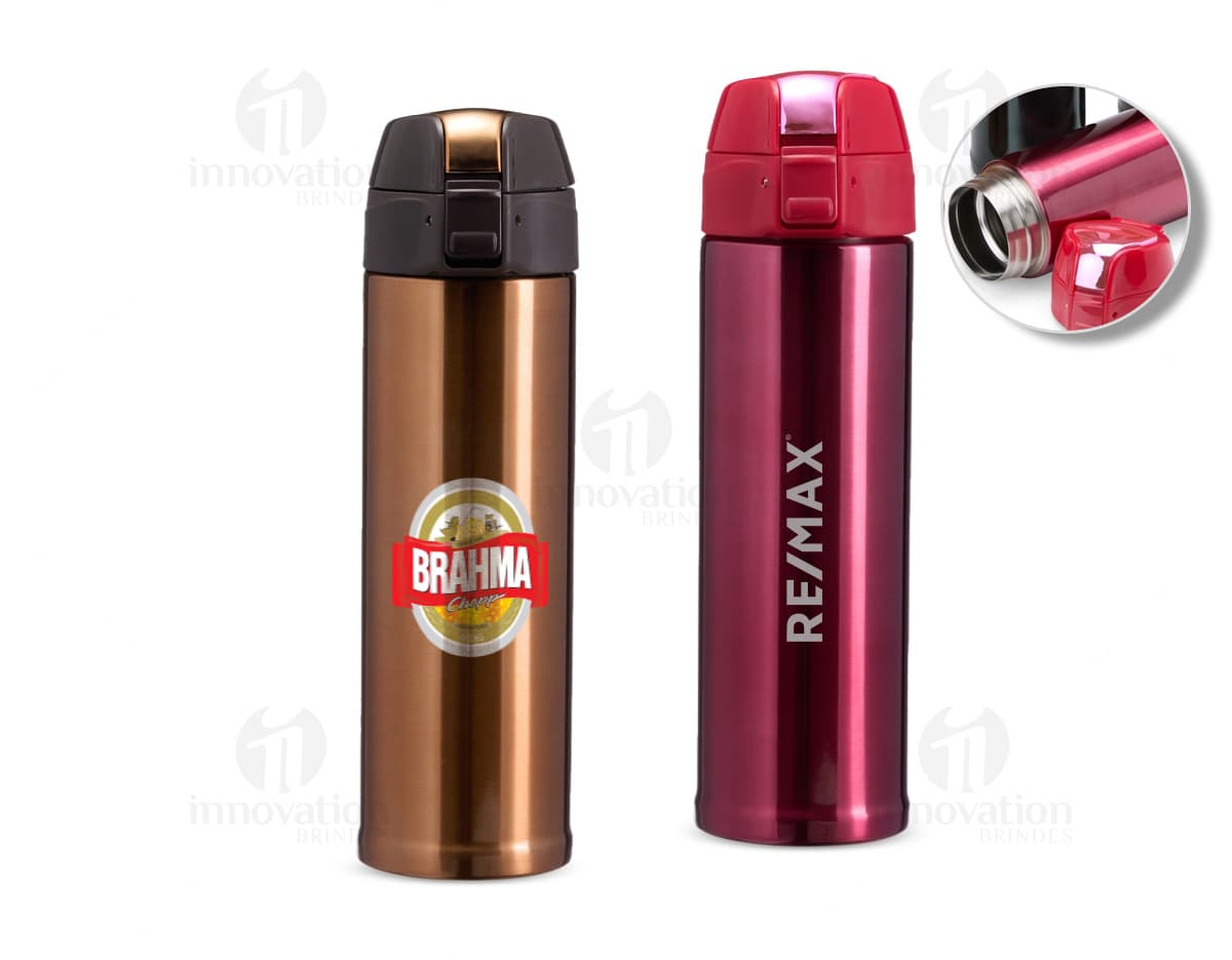 Garrafa térmica com capacidade de 480ml, na cor prata e com tampa em rosca.