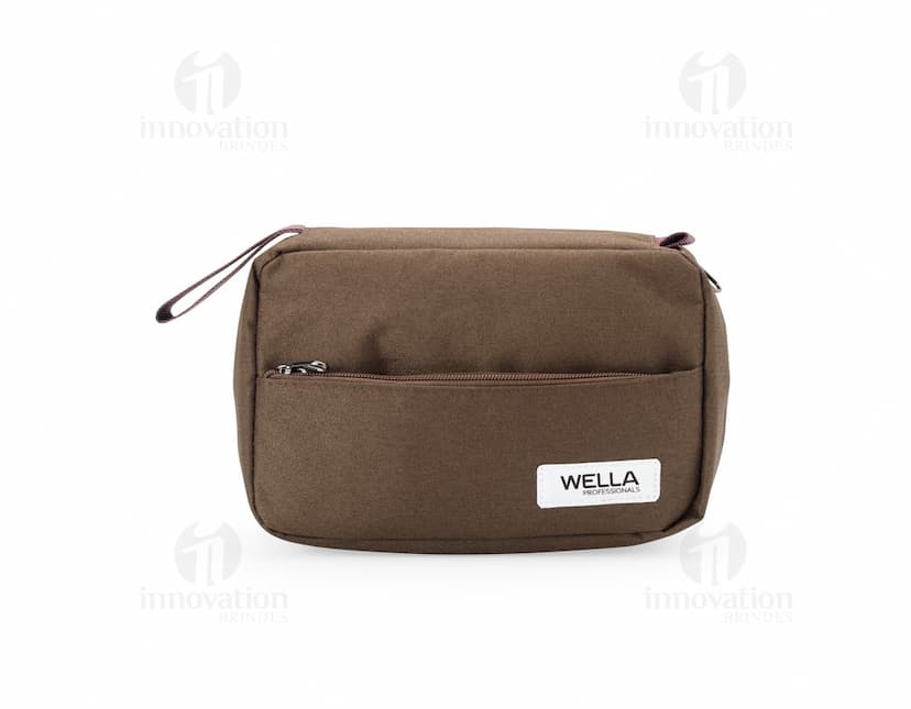 Necessaire com 3 compartimentos em tons de azul e branco.
