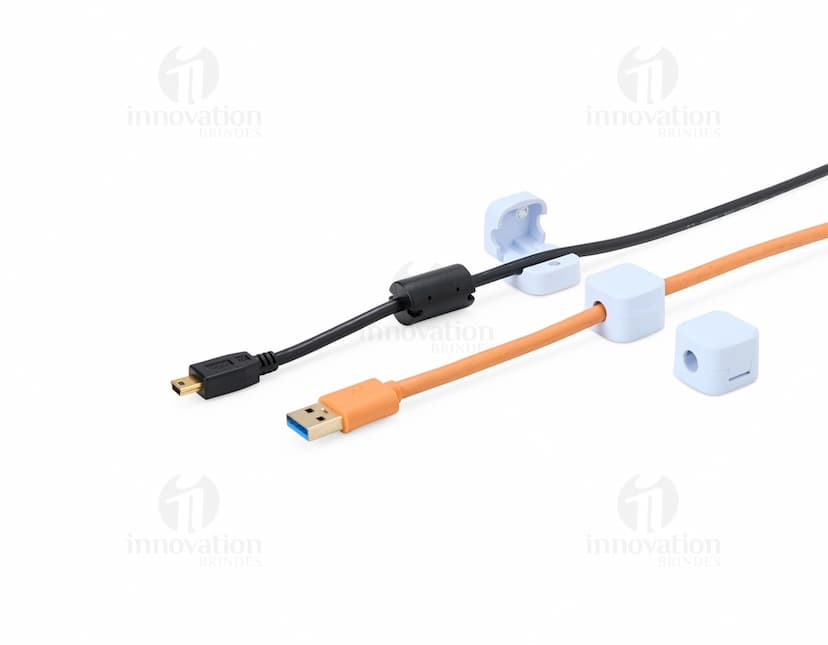 Kit organizador de cabos com várias cores e tamanhos diferentes.