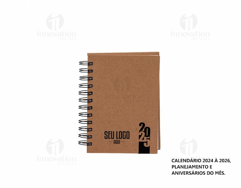 Agenda Diária 2025 com capa dura de cor azul escuro e detalhes em dourado, folhas internas brancas com espaços para notas e planejamento diário.