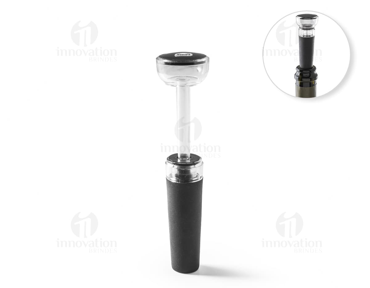 Rolha de vinho de madeira com detalhes de cortiça e metal.