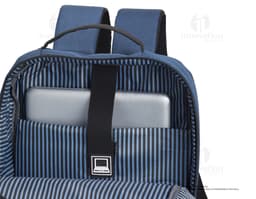 Mochila de Nylon 27 Litros preta, moderna, com alça de couro, zíper metálico, design elegante e espaçosa para viagens e