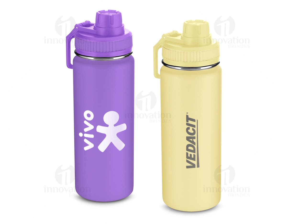 Garrafa térmica inox de 570ml, na cor prata, com tampa rosqueável e alça para transporte.
