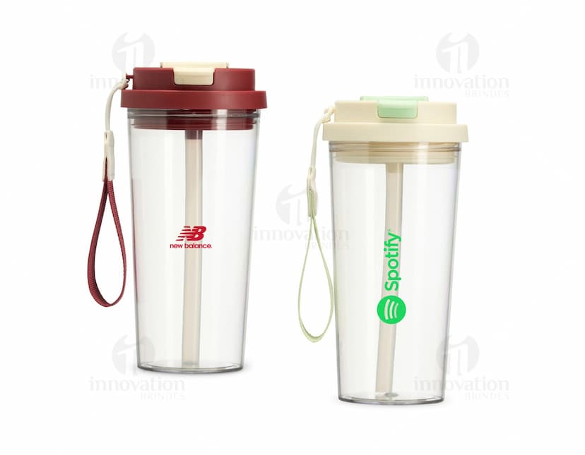 Produto Copo Plástico 600ml em plástico resistente transparente com capacidade de 600ml.