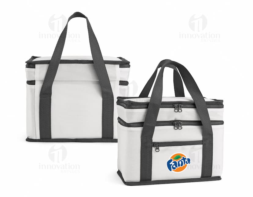 Bolsa Térmica com 2 compartimentos, ideal para transportar alimentos e manter a temperatura.