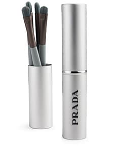Kit Pincel 5 Peças, composto por cinco pincéis de diferentes tamanhos e formatos. Pincéis de cerdas macias e cabo ergonômico.
