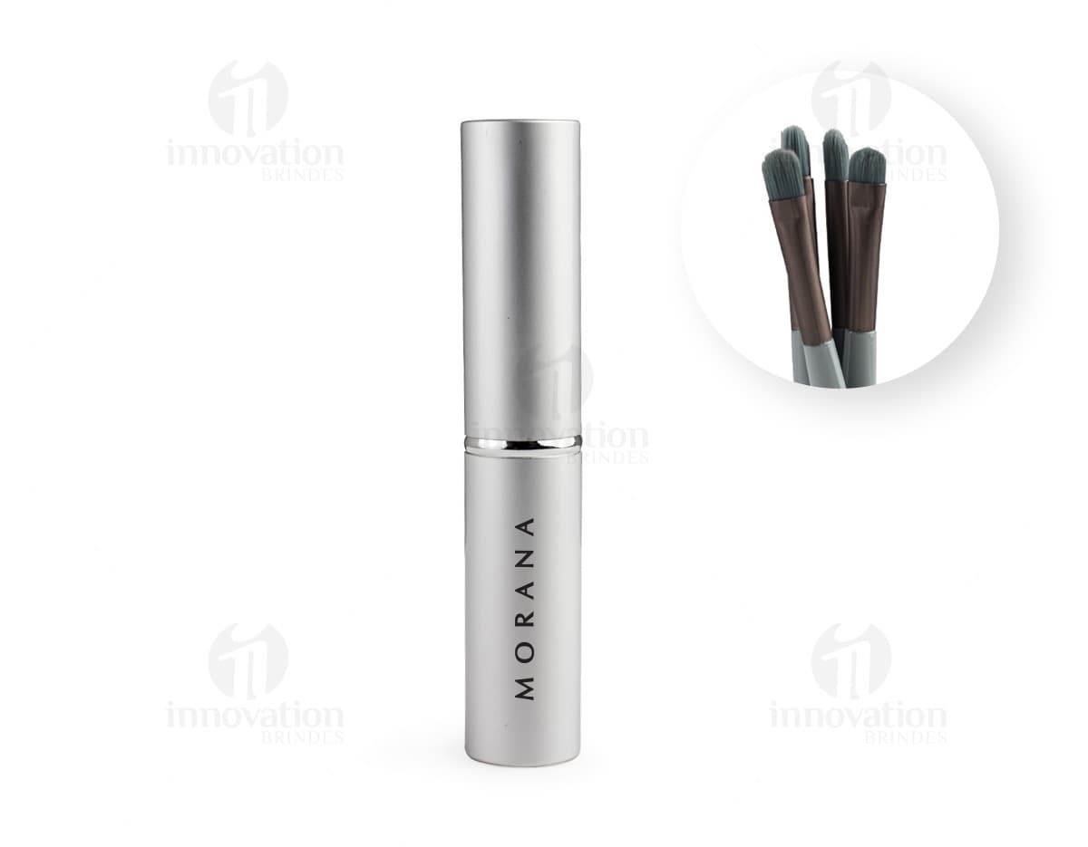 Kit Pincel 5 Peças, composto por cinco pincéis de diferentes tamanhos e formatos. Pincéis de cerdas macias e cabo ergonômico.