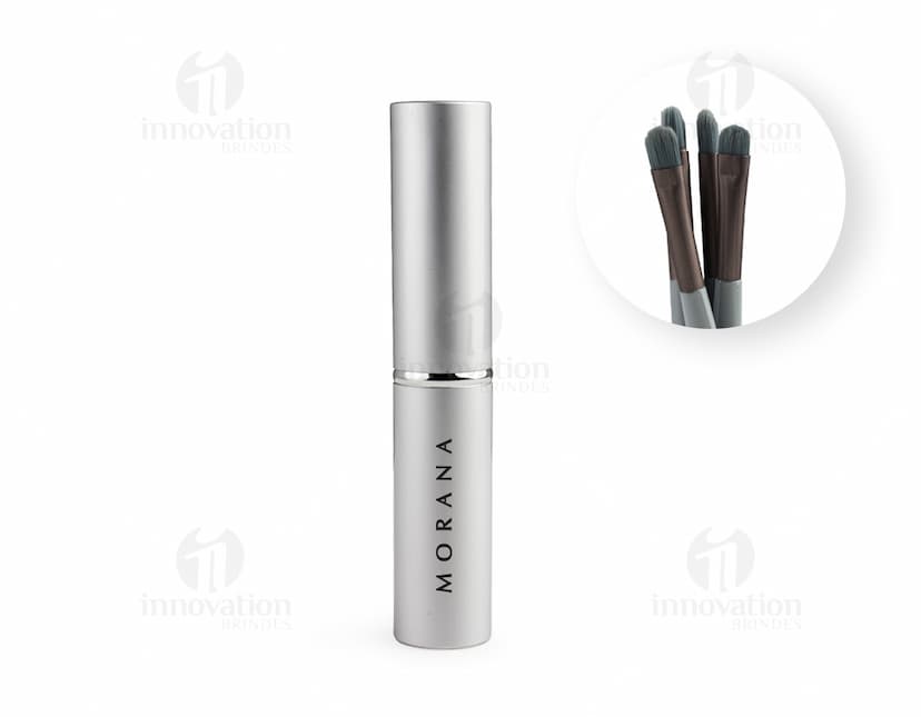 Kit Pincel 5 Peças, composto por cinco pincéis de diferentes tamanhos e formatos. Pincéis de cerdas macias e cabo ergonômico.