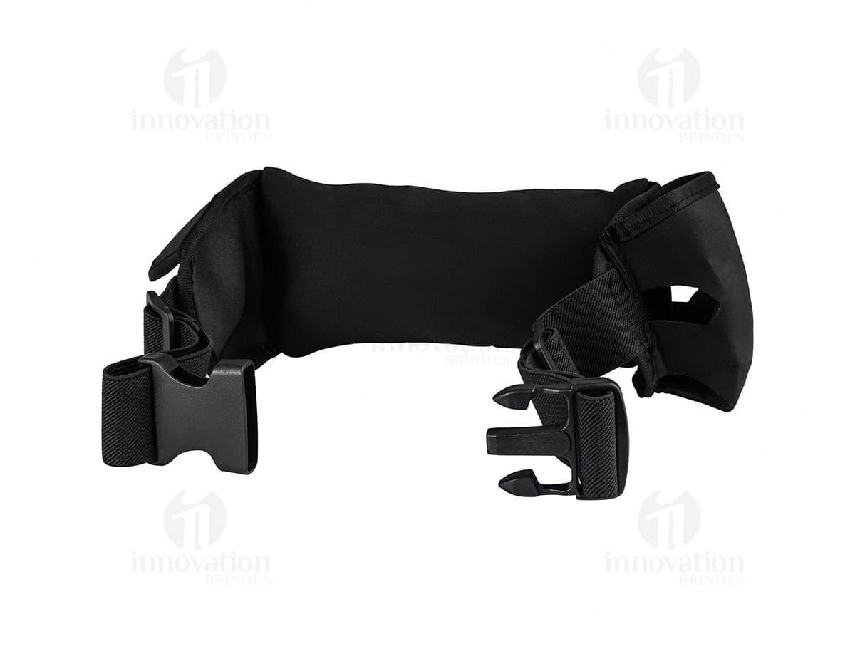 Pochete Esportiva Neoprene preta para uso durante atividades físicas.