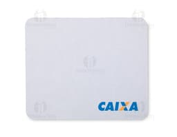 Bolsa de yute en color crudo con asas de cuerda.