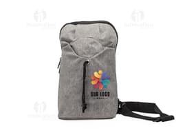 Zaino a Spalla 6 Litri di colore nero, con spallacci regolabili e tasca frontale con zip.