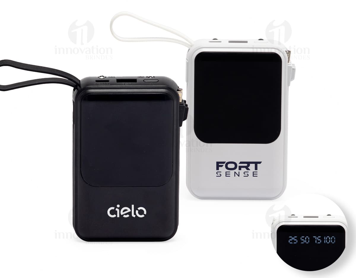 Power Bank preto com capacidade de 10.000 mAh, indicador de bateria em LED e duas portas USB para carregamento.