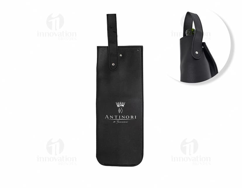 Porta Vinho PU preto com alça de couro, design elegante e prático para transportar garrafas de vinho com segurança.