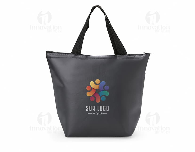 Bolsa Termica de 9,6 litros em cor azul com logo estampado.