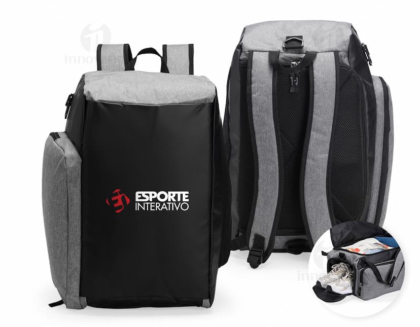 Mochila Poliéster 32 Litros em cor azul, com alças acolchoadas e diversos compartimentos para organização de objetos.