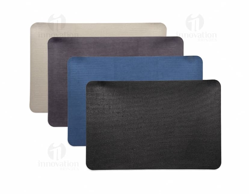 Tapete Médio de Secagem Rápida em tons de cinza e azul, com textura felpuda.