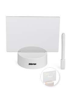 Luminária de mesa com LED, design moderno e ajustável em diferentes ângulos.