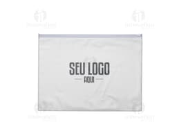 Embagem da Pasta Zip Zap em destaque, contendo diversos envelopes coloridos e uma aba transparente para fechamento.