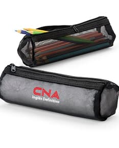 Estojo de Nylon preto com zíper e alça, ideal para armazenar e transportar objetos pessoais.