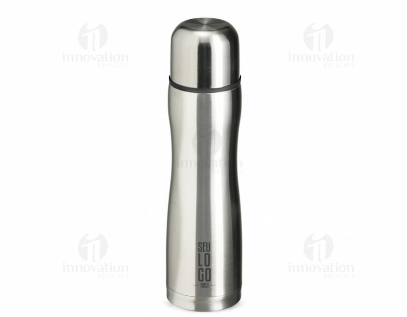 Garrafa térmica de 700ml em aço inoxidável.