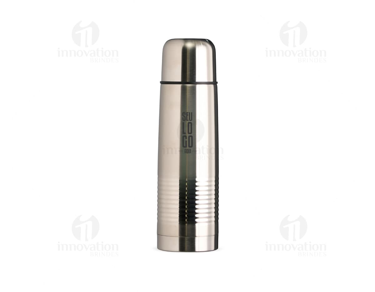 Garrafa Térmica 500ml em aço inoxidável com tampa de rosca e alça de transporte. Cor preta e design elegante.