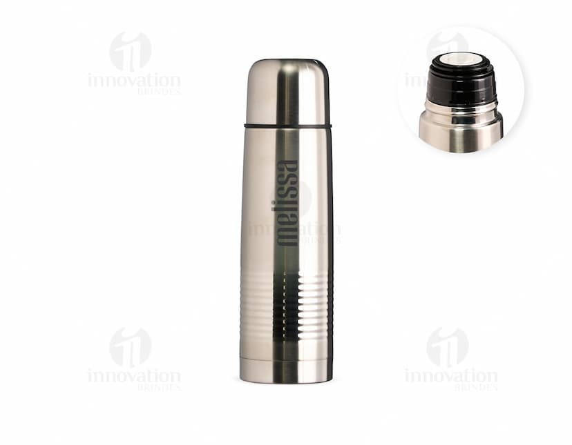 Garrafa Térmica 500ml em aço inoxidável com tampa de rosca e alça de transporte. Cor preta e design elegante.