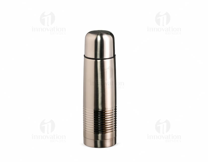 Garrafa Térmica 500ml em aço inoxidável com tampa de rosca e alça de transporte. Cor preta e design elegante.