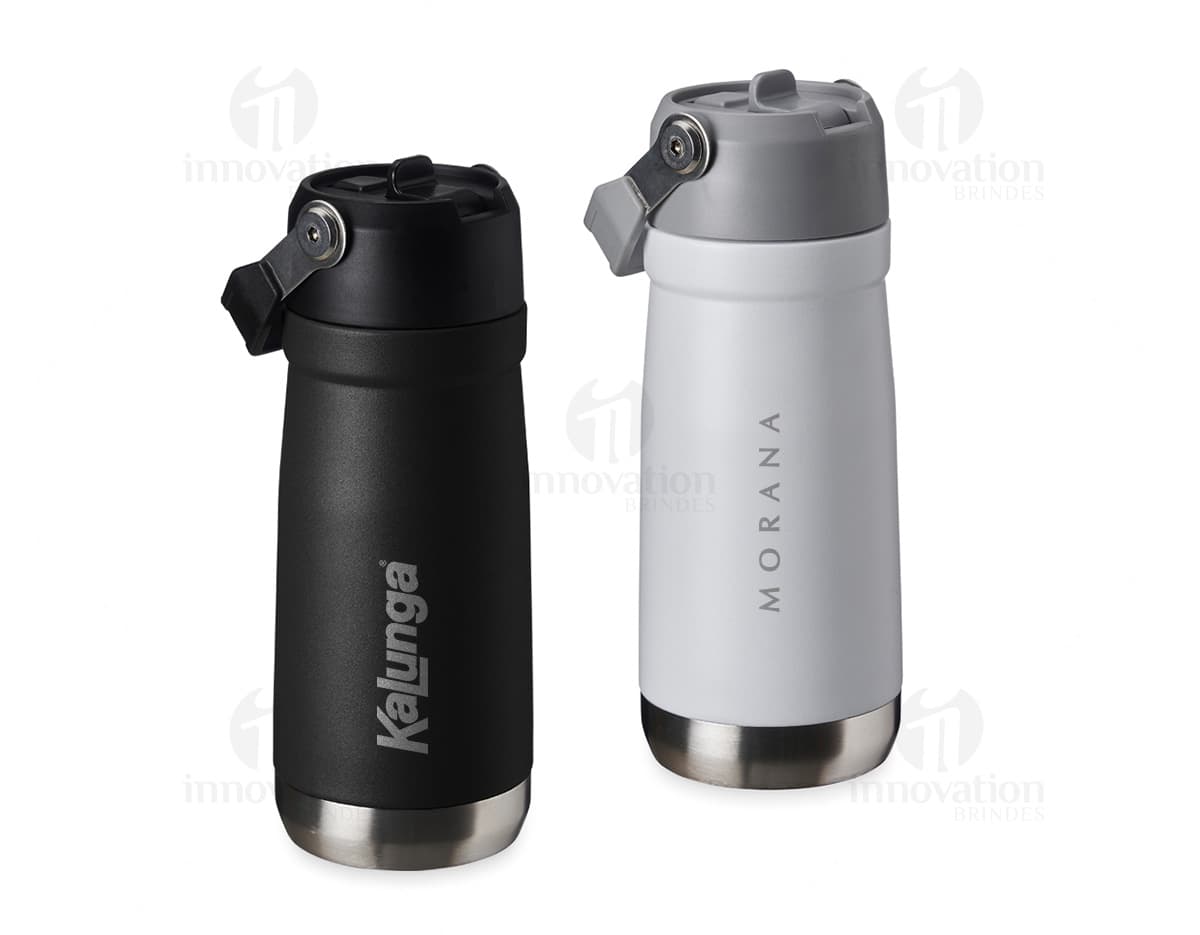 Garrafa Térmica 550ml na cor preta, com design moderno e tampa rosqueável. A imagem mostra o produto isolado em um fundo branco.