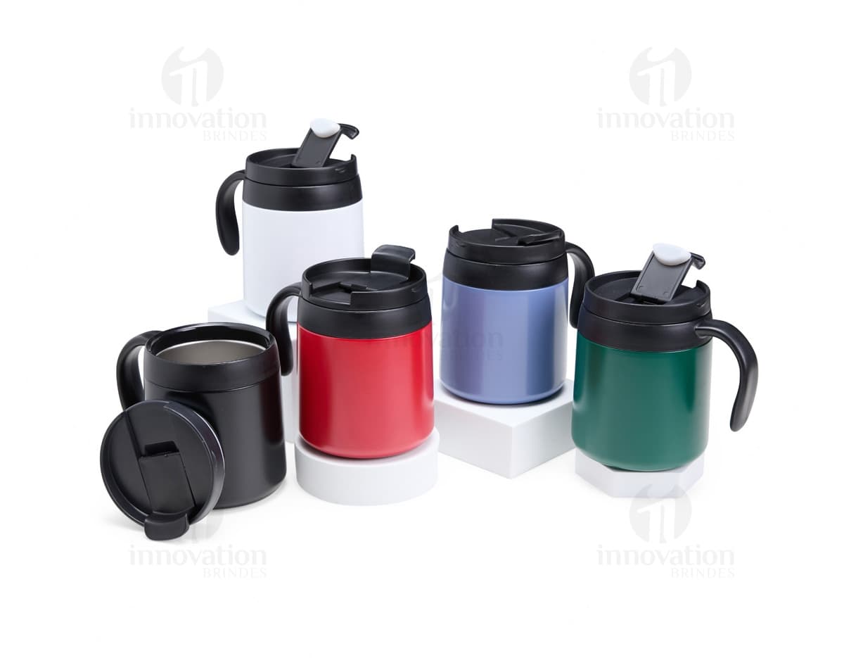 Caneca Térmica 350ml na cor azul, com tampa e alça para segurar.