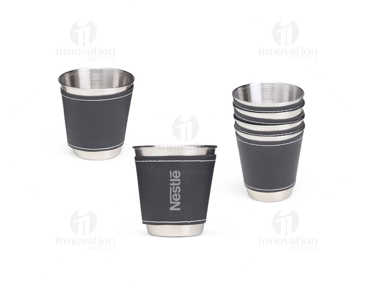 Kit Copo Inox 50ml 4 Peças, conjunto de quatro copos de aço inoxidável com capacidade de 50ml cada.