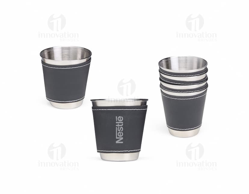 Kit Copo Inox 50ml 4 Peças, conjunto de quatro copos de aço inoxidável com capacidade de 50ml cada.