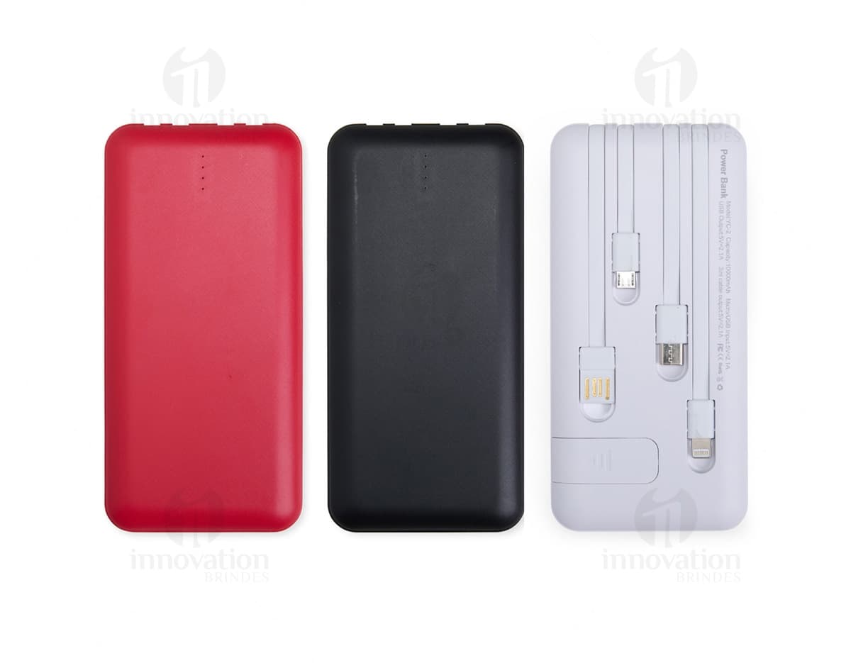 Power Bank 10.000mAh na cor preta, com design slim e acabamento fosco. Acompanha cabo USB para recarga.