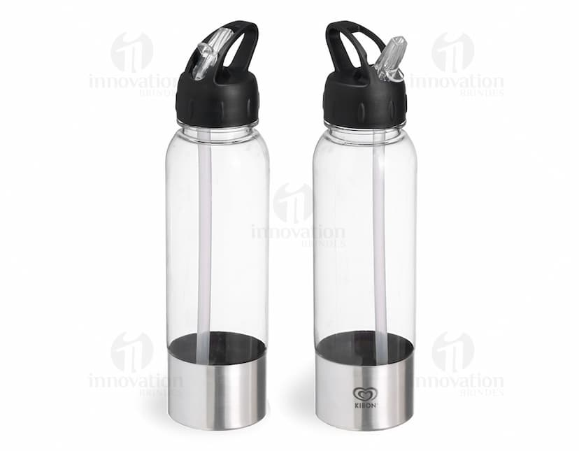 Squeeze Plástica com fundo branco e base de alumínio.