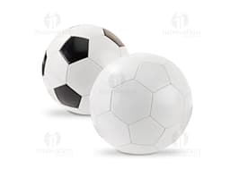 Bola de futebol em PVC branca e preta.
