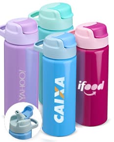 Squeeze de Alumínio 600ml na cor prata com tampa rosqueável e design moderno.