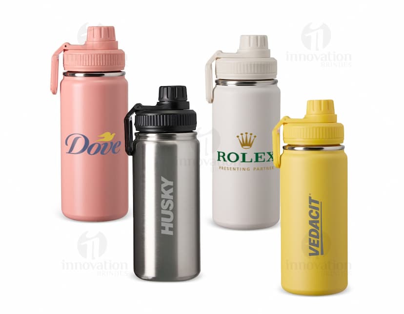 Garrafa térmica em aço inoxidável de 550ml de capacidade.