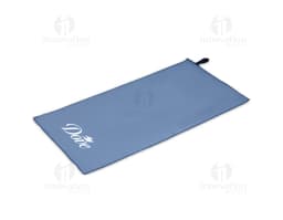 Toalha PoliFit em cor azul com design texturizado.