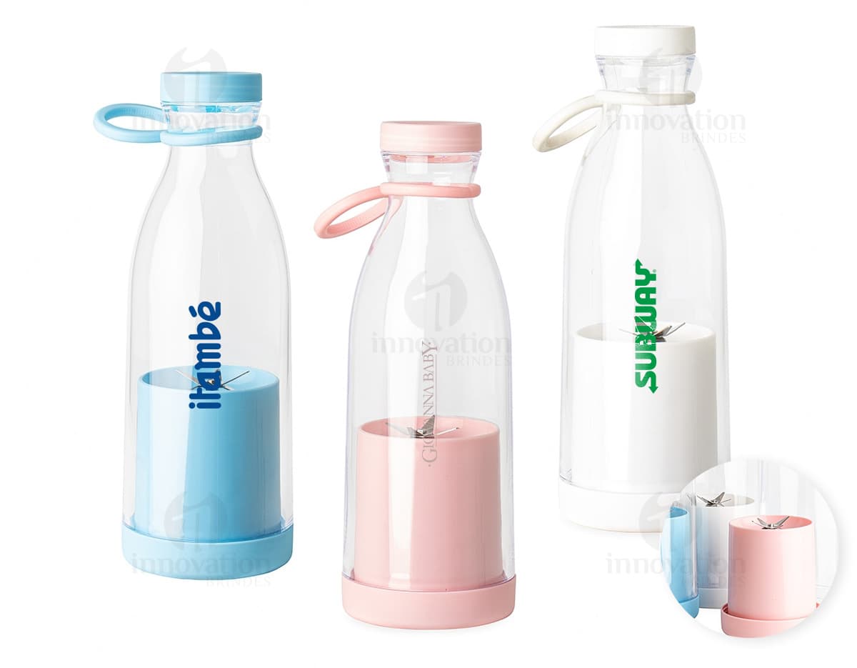 Garrafa com misturador de 380ml na cor verde.